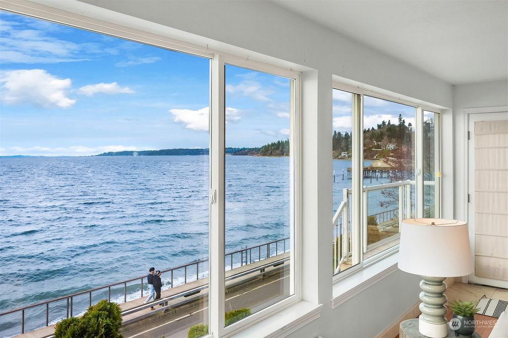 Photo of 28422 Redondo Beach Drive S, Des Moines, WA 98198 (MLS # 2202287)
