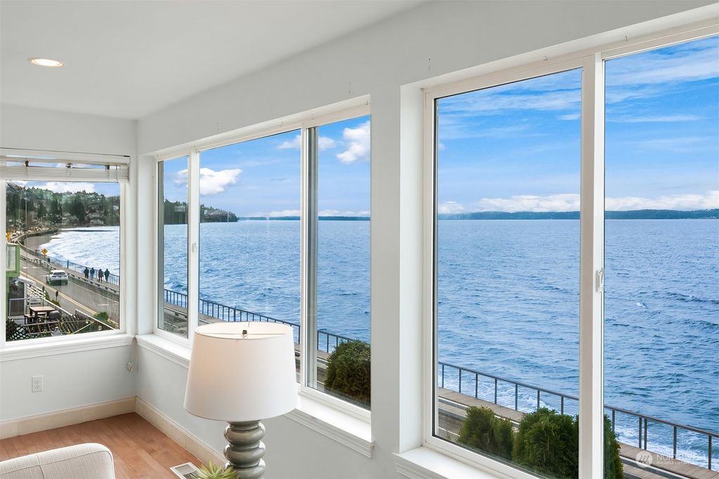 Photo of 28422 Redondo Beach Drive S, Des Moines, WA 98198 (MLS # 2202287)