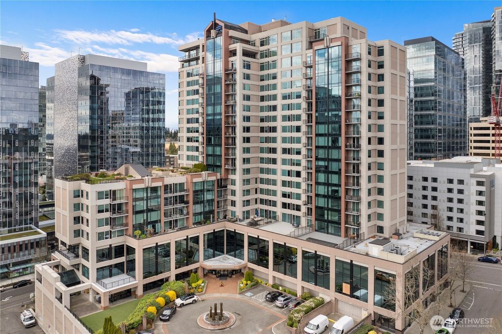 Photo of 177 107th Avenue NE #810, Bellevue, WA 98004 (MLS # 2347234)