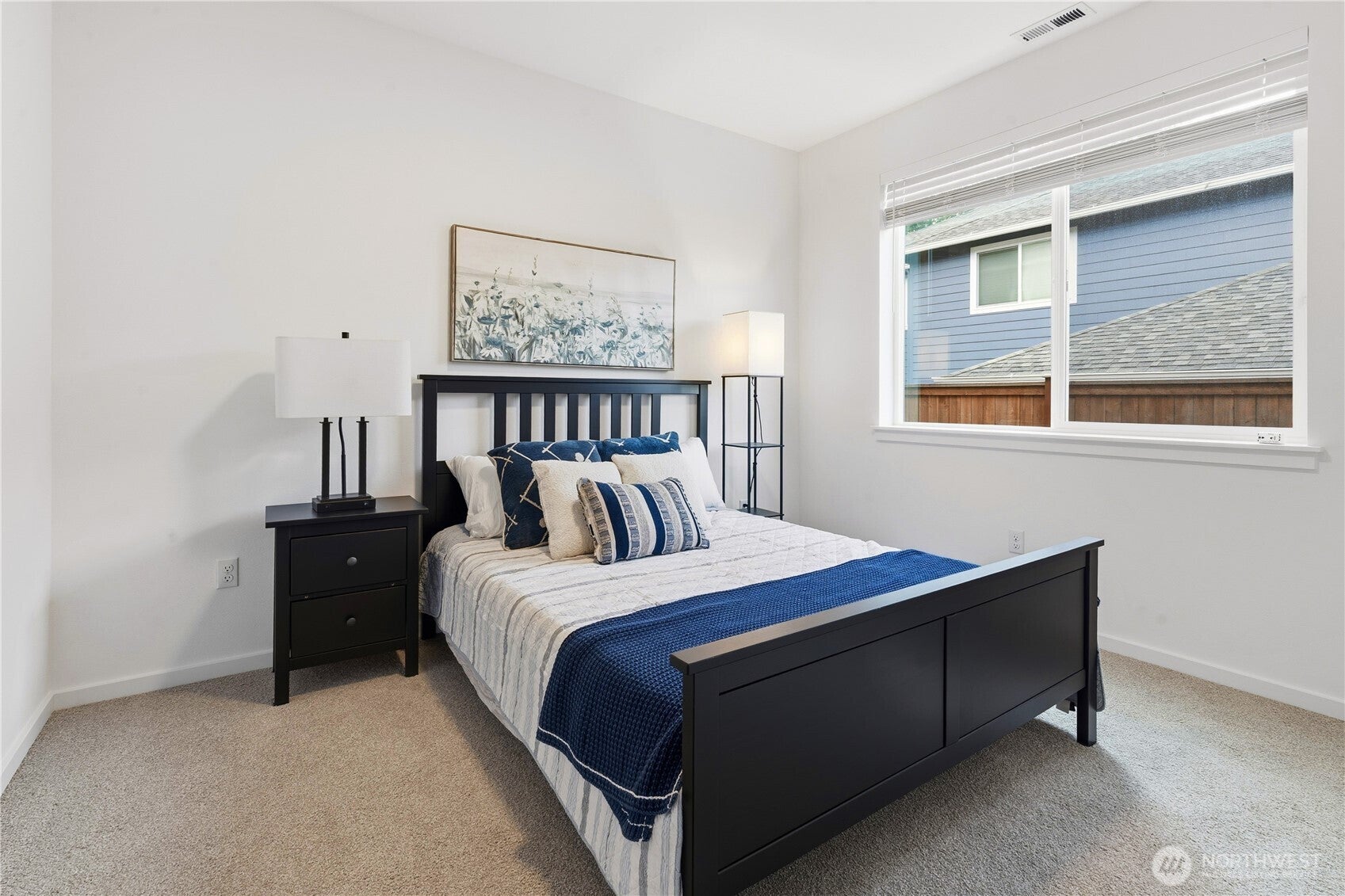 6563 SE 8th Place