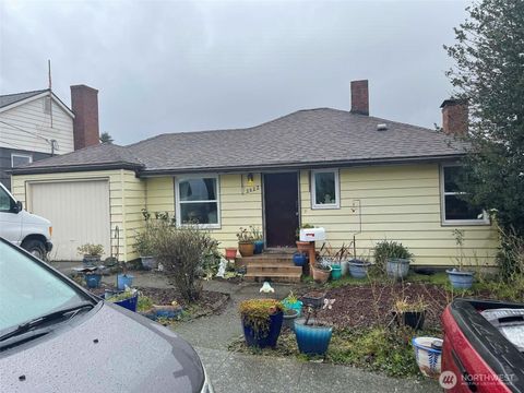 Photo of 2822 W Elmore Place, Seattle, WA 98199 (MLS # 2507789)