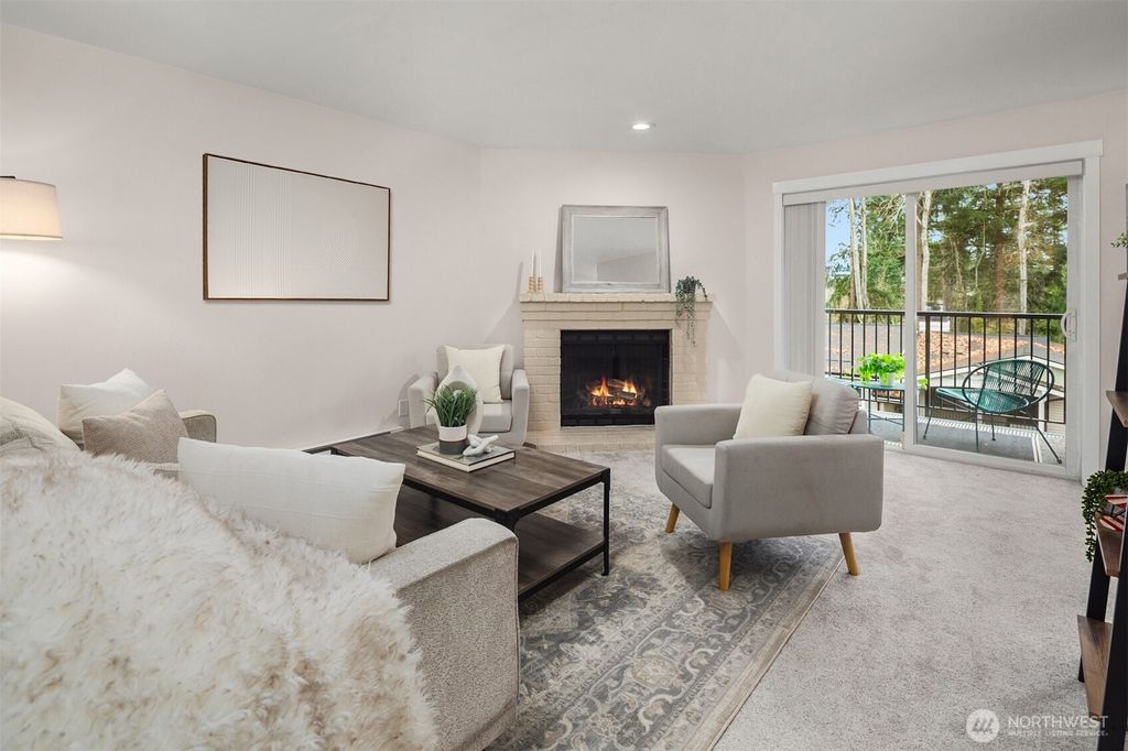 Photo of 11215 NE 128th Street #L302, Kirkland, WA 98034 (MLS # 2484305)