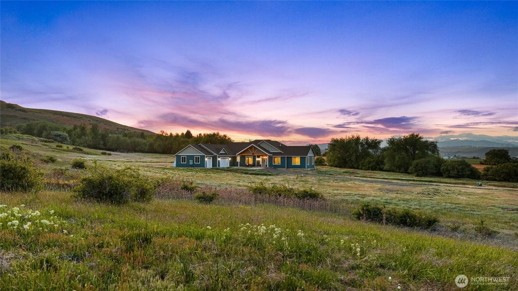 Photo of 1590 Hunter Road, Ellensburg, WA 98926 (MLS # 2521338)