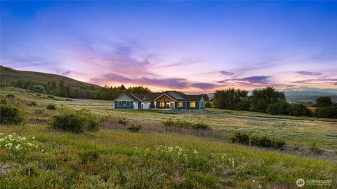 Photo of 1590 Hunter Road, Ellensburg, WA 98926 (MLS # 2521338)
