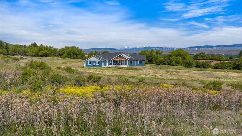 1590 Hunter Road