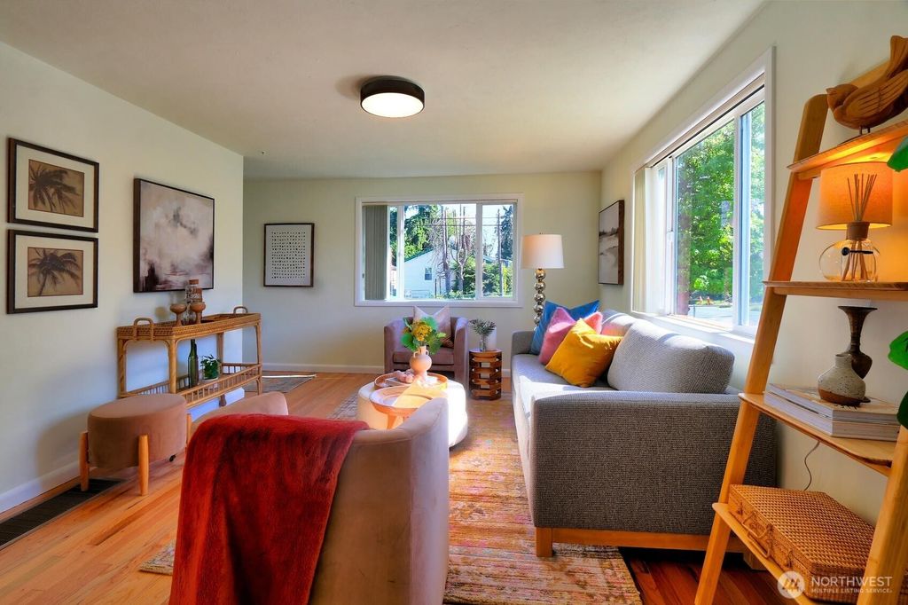 listing image 9364335382964184606