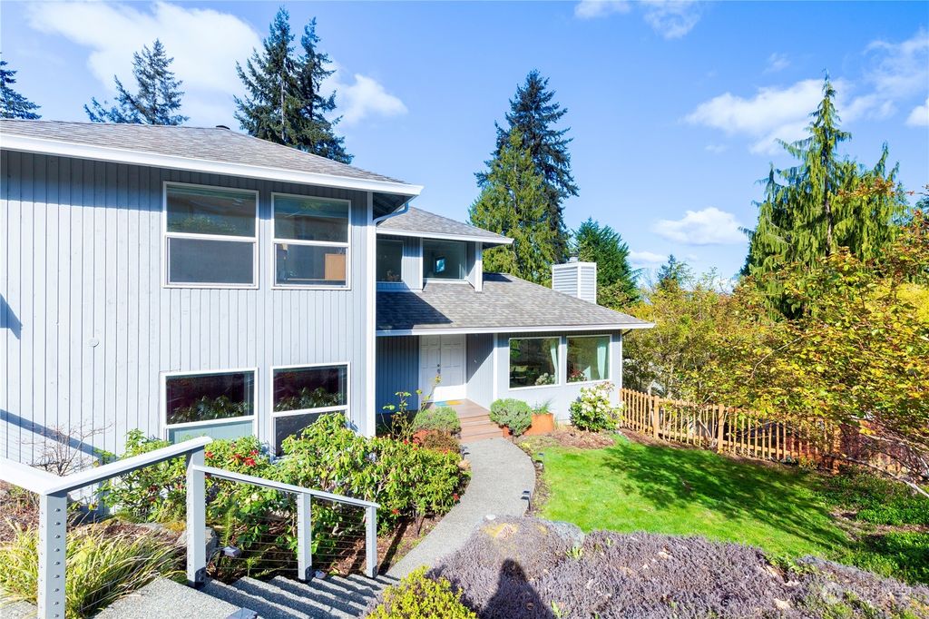 Photo of 4747 153rd Avenue SE, Bellevue, WA 98006 (MLS # 2229713)