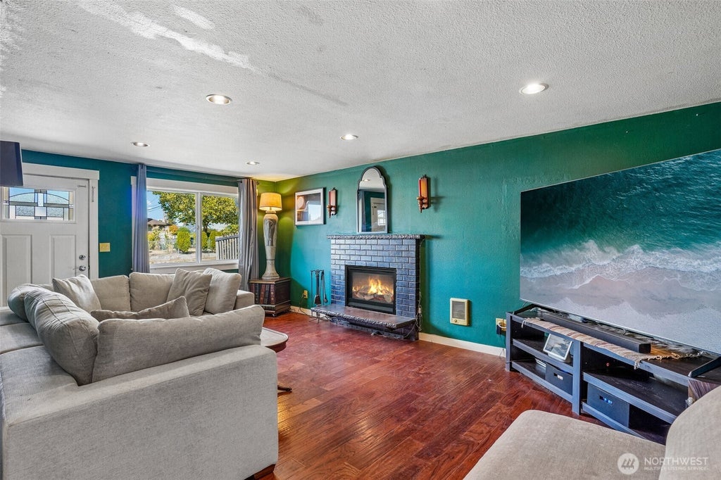 Photo of 1006 S 72nd Street, Tacoma, WA 98408 (MLS # 2577169)