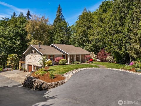 Photo of 3122 Hollywood Drive NE, Olympia, WA 98516 (MLS # 2520075)