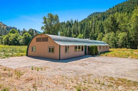 Photo of 10547 Merry Canyon Road, Leavenworth, WA 98826 (MLS # 2557005)