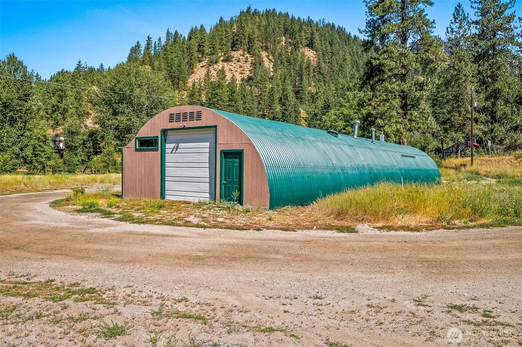 Photo of 10547 Merry Canyon Road, Leavenworth, WA 98826 (MLS # 2557005)