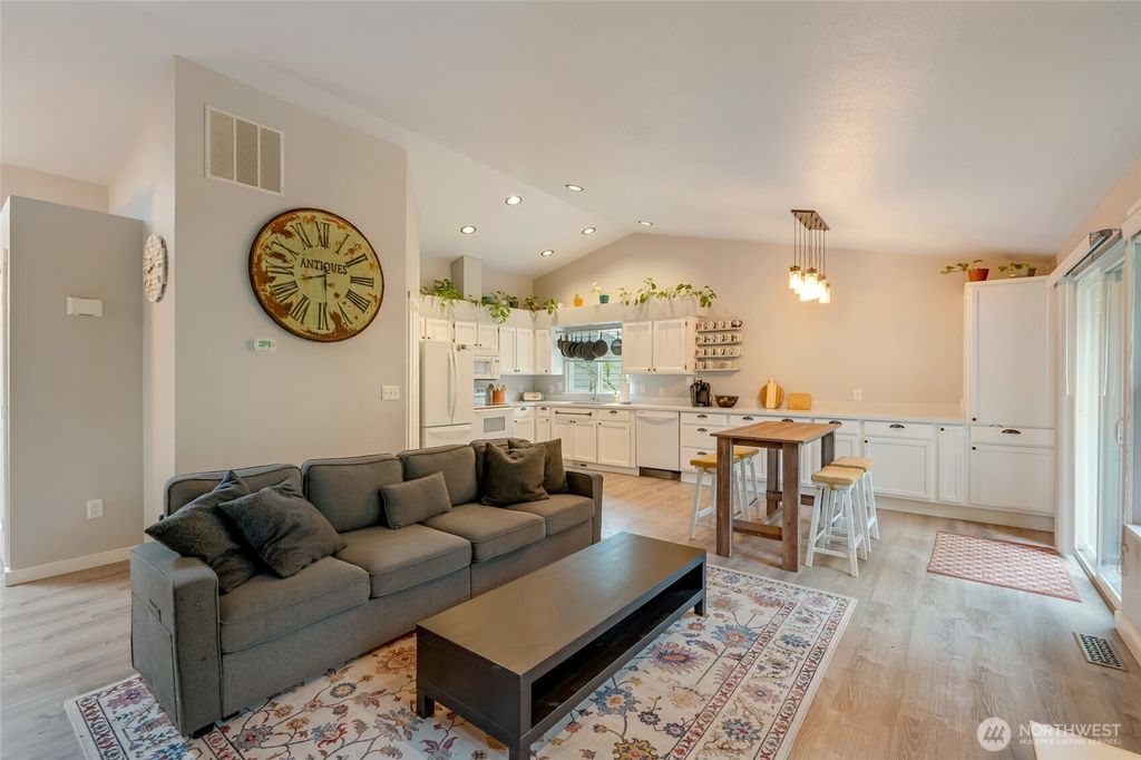 Photo of 17514 Redhawk Drive, Arlington, WA 98223 (MLS # 2364020)