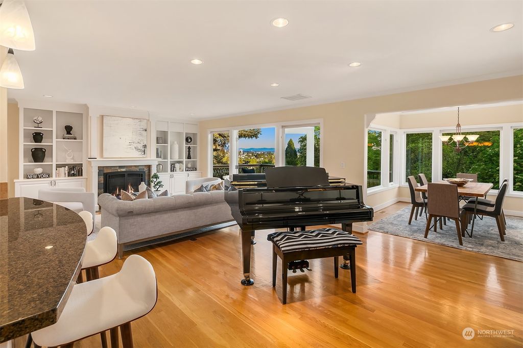 Photo of 3721 W Fulton Street, Seattle, WA 98199 (MLS # 2287808)