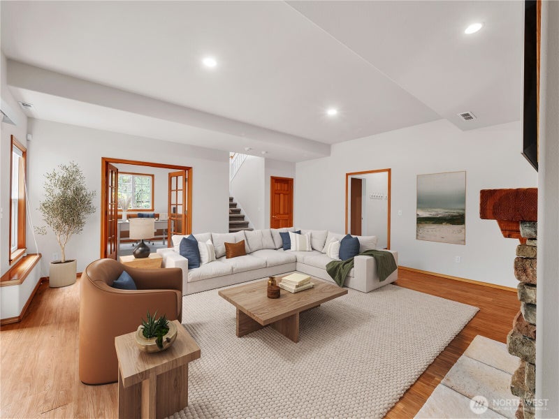 6360 286 Place NE