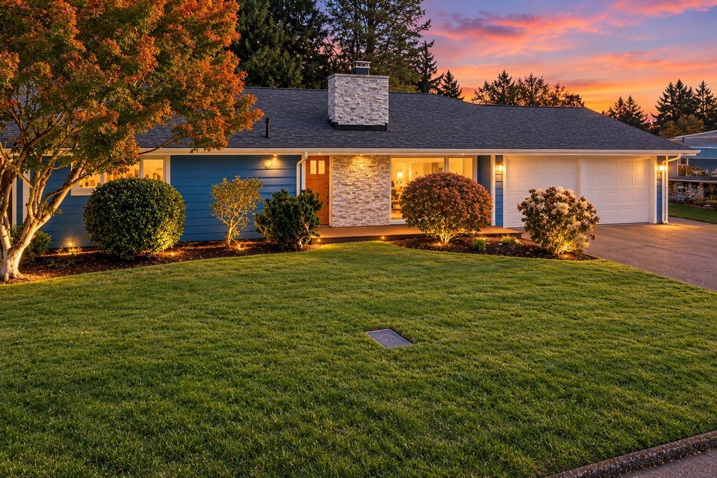 Photo of 920 163rd Avenue SE, Bellevue, WA 98008 (MLS # 2599490)