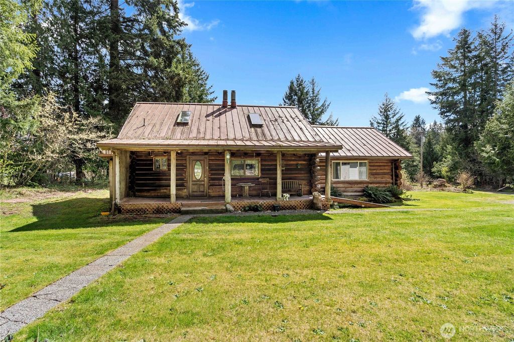 Photo of 54715 278th Avenue E, Ashford, WA 98304 (MLS # 2506382)