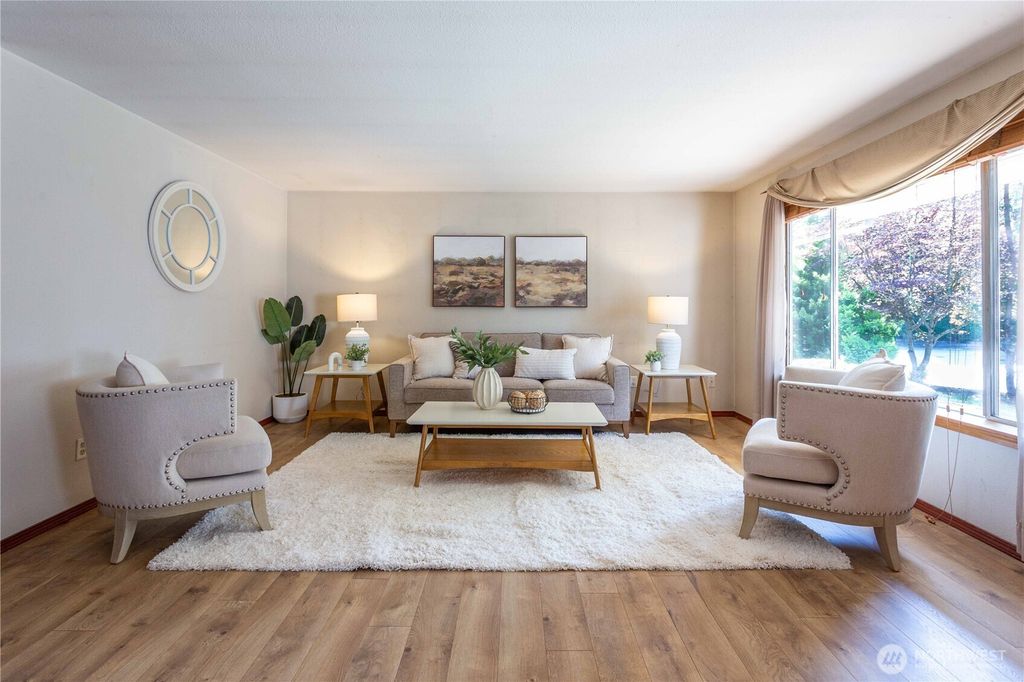 Photo of 10722 NE 142nd Street, Kirkland, WA 98034 (MLS # 2369665)