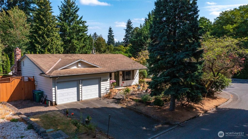 Photo of 10722 NE 142nd Street, Kirkland, WA 98034 (MLS # 2369665)