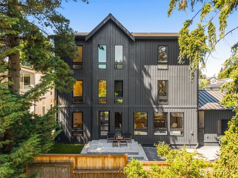 Photo of 7358 33rd Avenue NE, Seattle, WA 98115 (MLS # 2520080)