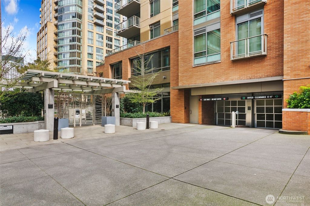 Photo of 910 Lenora Street #903, Seattle, WA 98121 (MLS # 2497347)