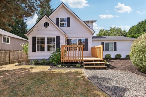 Photo of 11418 NW 7th Court, Vancouver, WA 98685 (MLS # 2561684)