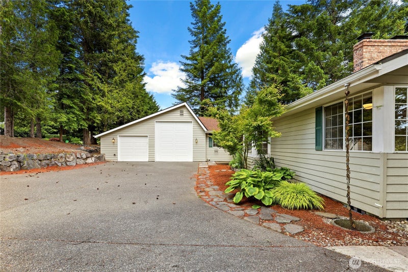 400 E Old Ranch Road