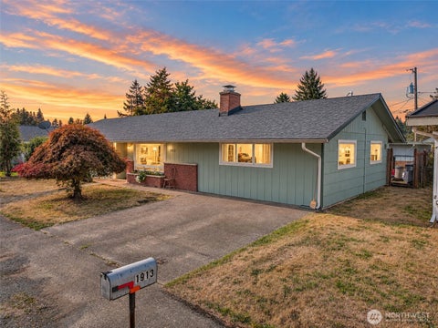 Photo of 1913 King Street, Shelton, WA 98584 (MLS # 2581265)