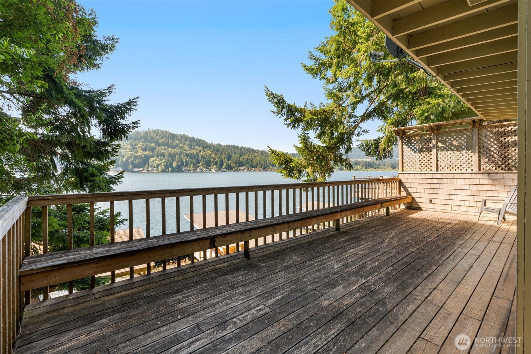 2225 Summit Lake Shore Road NW