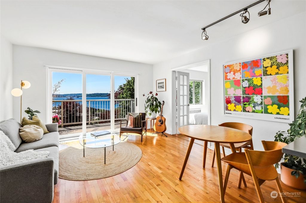 Photo of 515 W Olympic Place #1, Seattle, WA 98119 (MLS # 2238278)