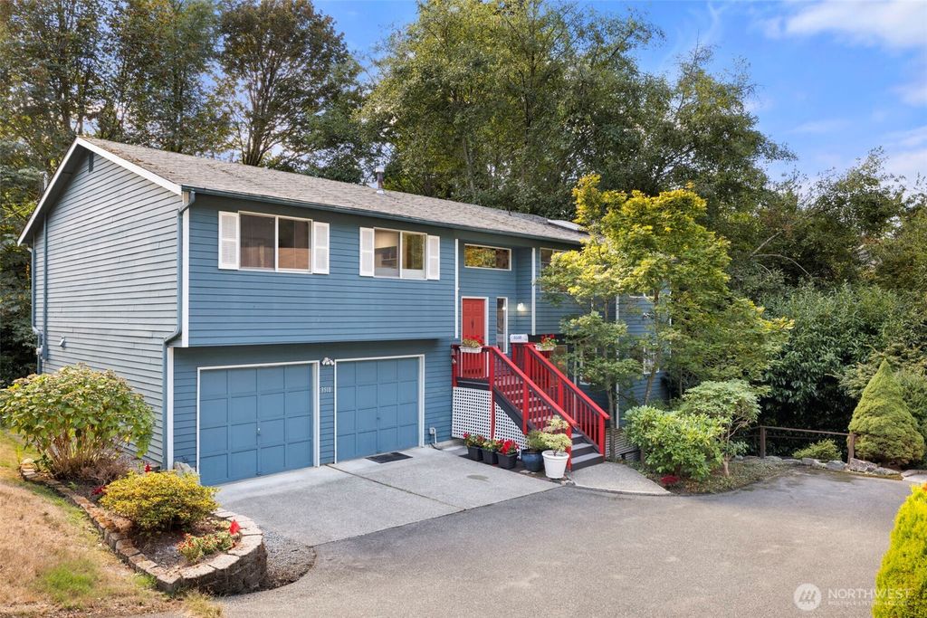 Photo of 3518 NE 123rd Street, Seattle, WA 98125 (MLS # 2434326)