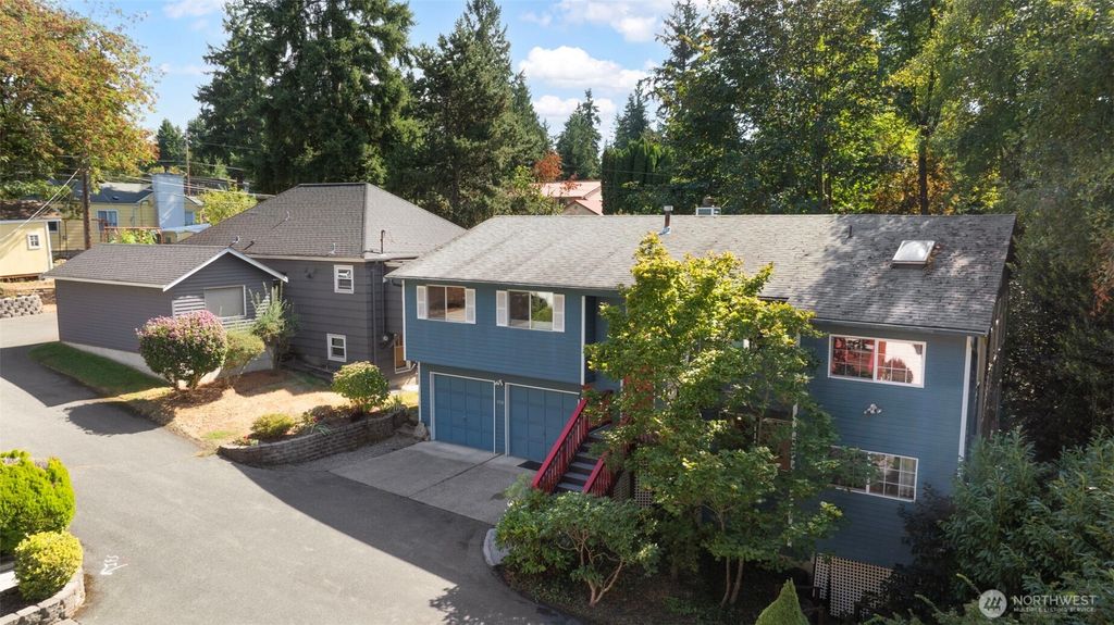 Photo of 3518 NE 123rd Street, Seattle, WA 98125 (MLS # 2434326)