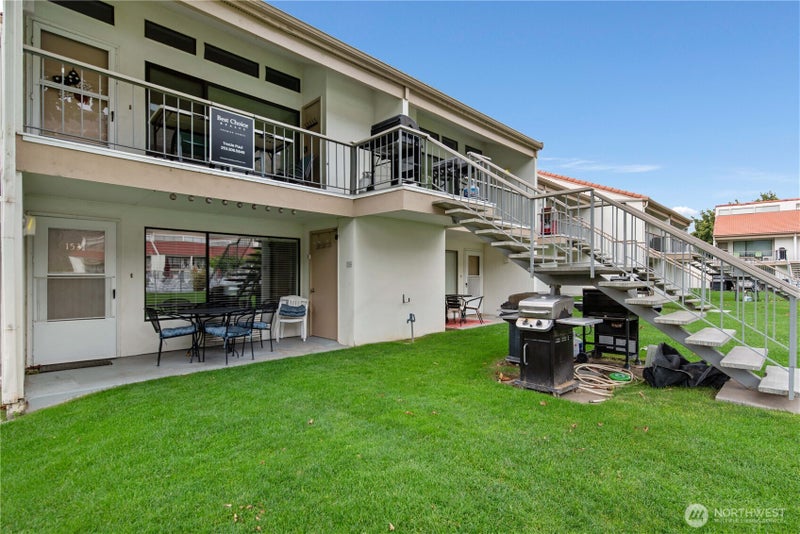 8903 Crescent Bar Road NW 153