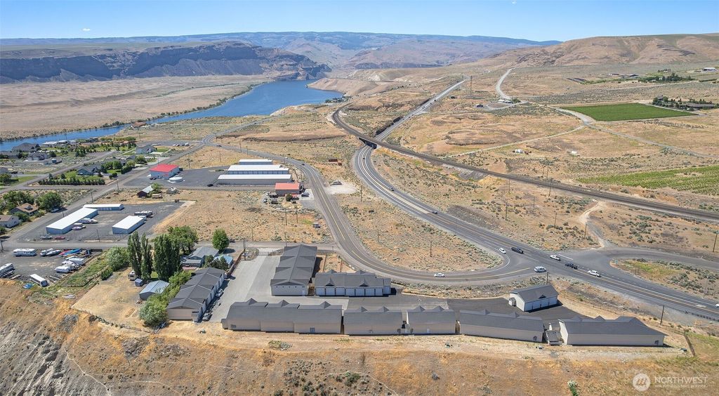 Photo of 9967 W.8 Road NW #G-41, Quincy, WA 98848 (MLS # 2458133)