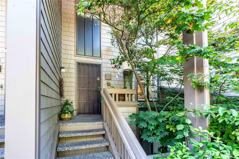 13730 15th Avenue NE E203