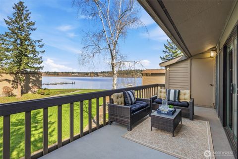 Photo of 17434 NE 40Th Place #C-5, Redmond, WA 98052 (MLS # 2498421)