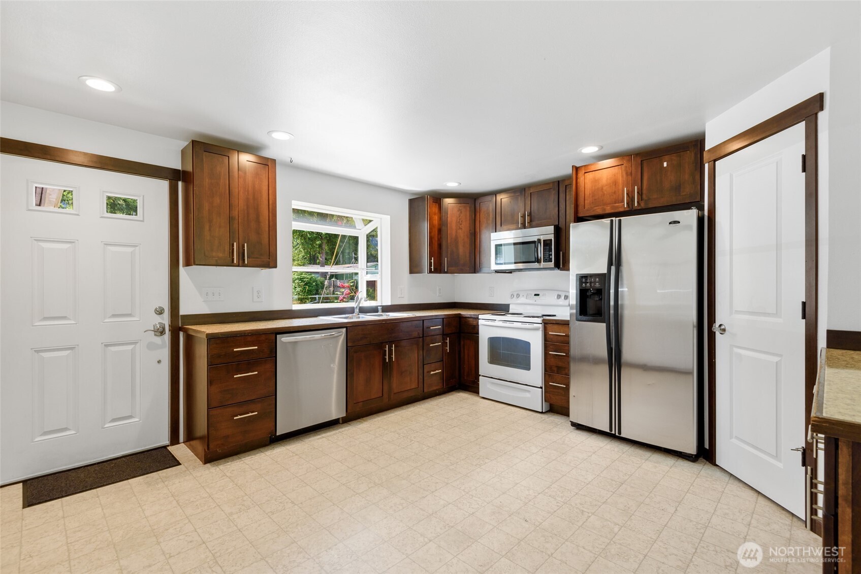 41329 Larson Drive
