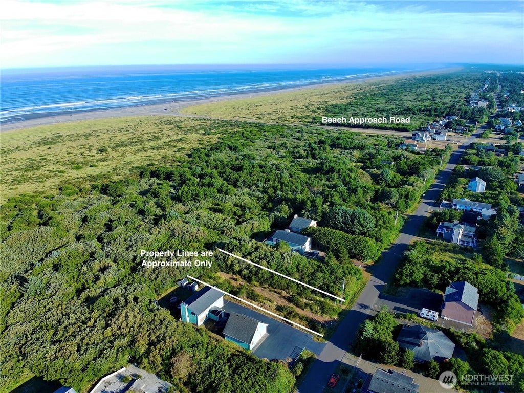 Photo of 543 Sand Dune Avenue SW, Ocean Shores, WA 98569 (MLS # 2576284)
