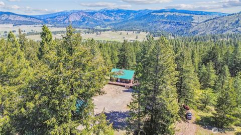 Photo of 701 Emerick Rd Rd, Cle Elum, WA 98922 (MLS # 2357324)