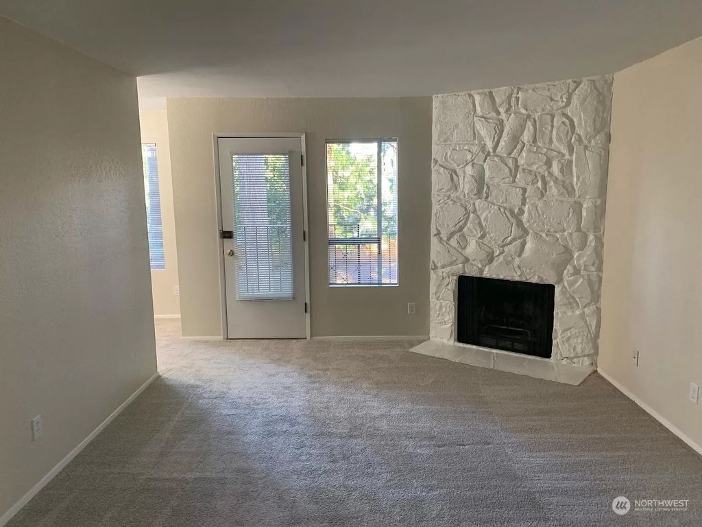 Photo of 14020 Juanita Drive NE #C3, Kirkland, WA 98034 (MLS # 2229834)
