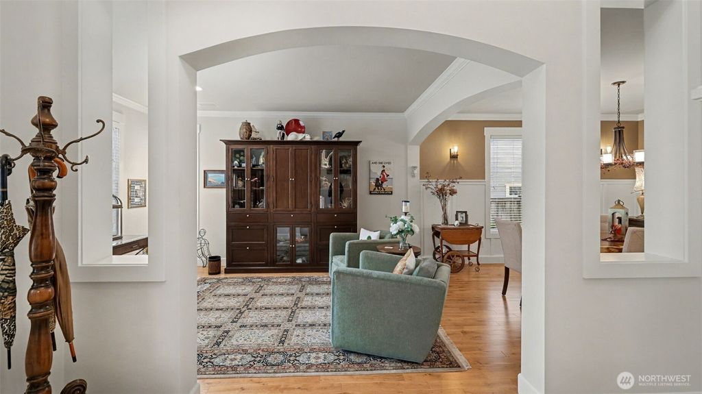 Photo of 1110 N 27th Place, Renton, WA 98056 (MLS # 2466926)