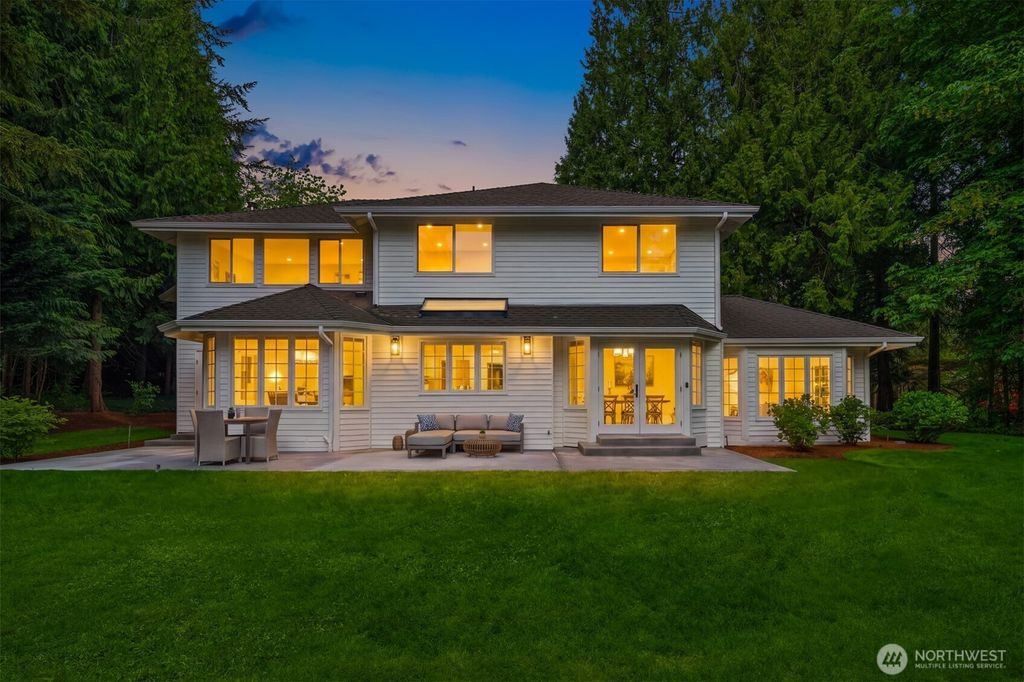 Photo of 4326 212th Avenue NE, Sammamish, WA 98074 (MLS # 2522496)
