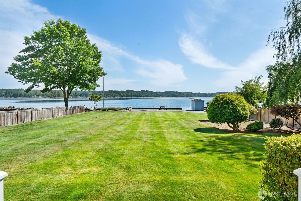 Photo of 41 NE Sundstrom Road, Belfair, WA 98528 (MLS # 2532778)