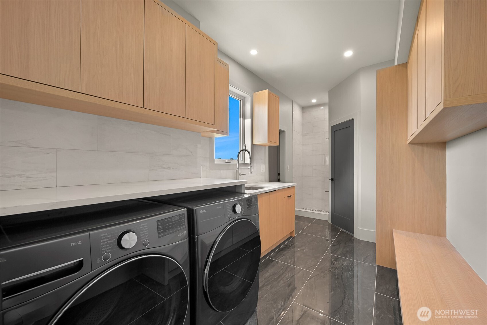 Anacortes, Washington, 98221, United States, 3 Bedrooms Bedrooms, ,4 BathroomsBathrooms,Residential,Active,2030063