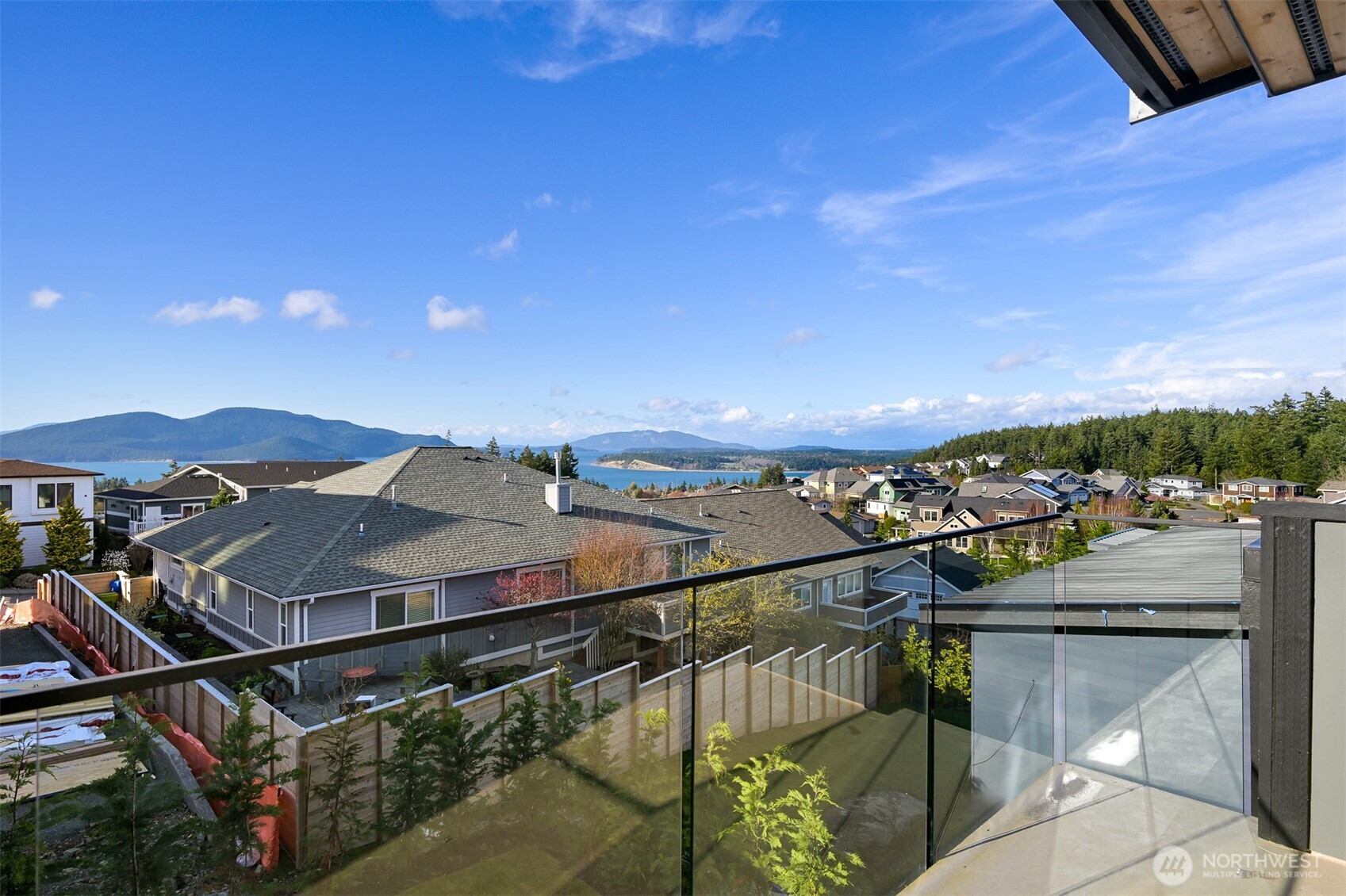 Anacortes, Washington, 98221, United States, 3 Bedrooms Bedrooms, ,4 BathroomsBathrooms,Residential,Active,2030063