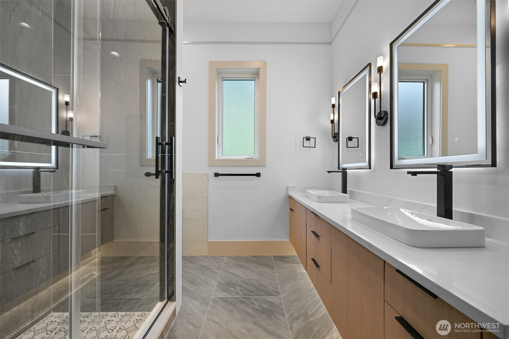 Anacortes, Washington, 98221, United States, 3 Bedrooms Bedrooms, ,4 BathroomsBathrooms,Residential,Active,2030063