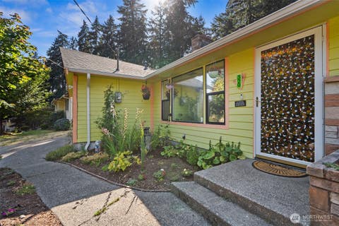 Photo of 329 Wildcat Street SE, Lacey, WA 98503 (MLS # 2559473)