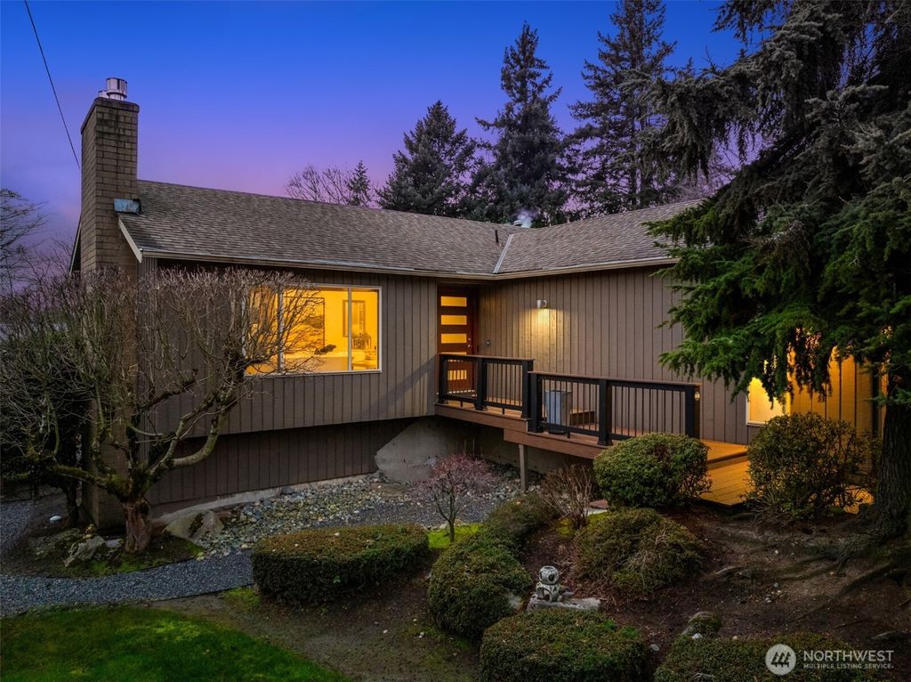 Photo of 6507 113th Avenue NE, Kirkland, WA 98033 (MLS # 2505482)