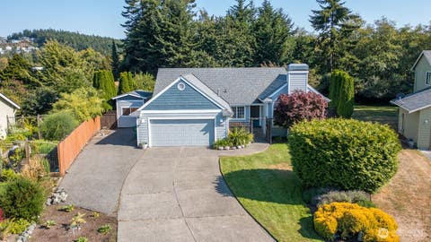 Photo of 4603 San Juan Avenue, Anacortes, WA 98221 (MLS # 2573663)