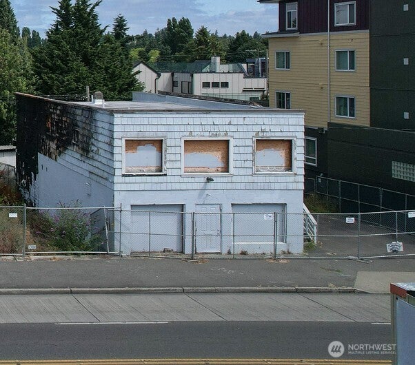 320 NW 85th Street
