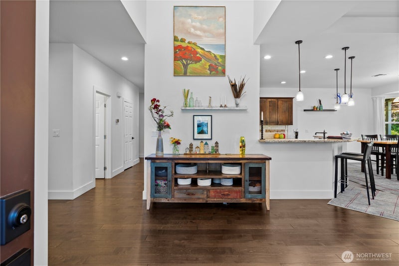 20 Dunsmuir Road
